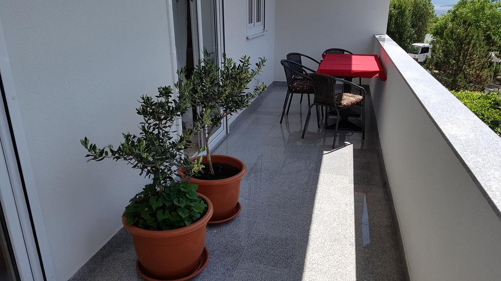 Mariva Apartment Dramalj Exterior photo