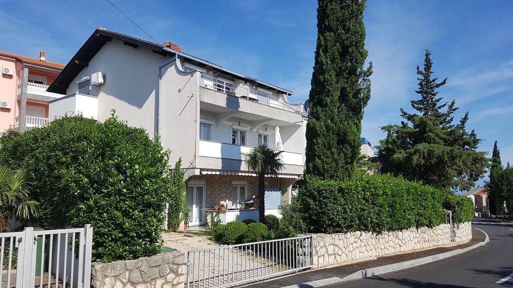 Mariva Apartment Dramalj Exterior photo