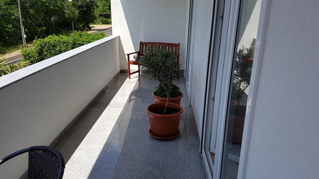 Mariva Apartment Dramalj Exterior photo