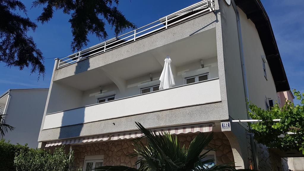 Mariva Apartment Dramalj Exterior photo